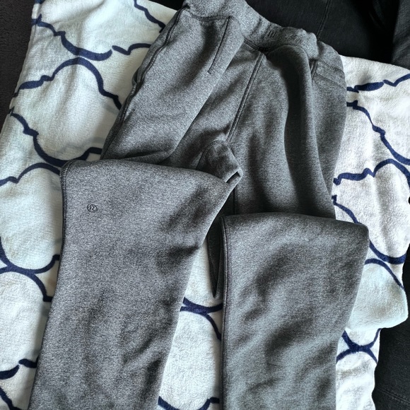 LULULEMON - Picture 5 of 6